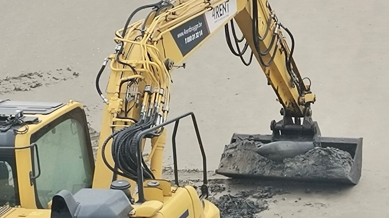 Bom Gevonden Bij Graafwerken Op Het Strand Van Blankenberge | VRT NWS ...