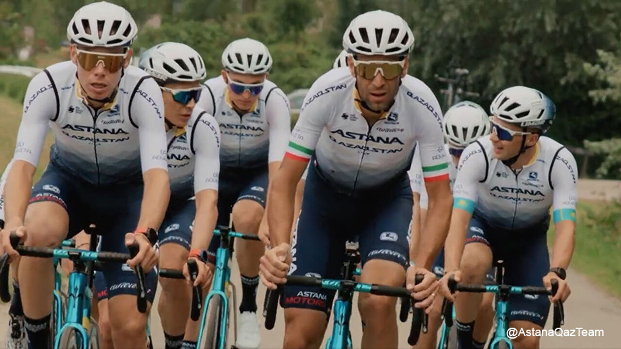 De kleur van de hoop? Astana trekt in maagdelijk wit naar de Vuelta