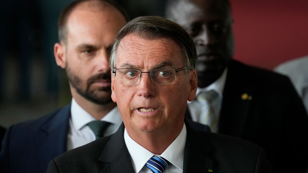 Aftredend President Van Brazilië Jair Bolsonaro Zegt Dat Hij De ...