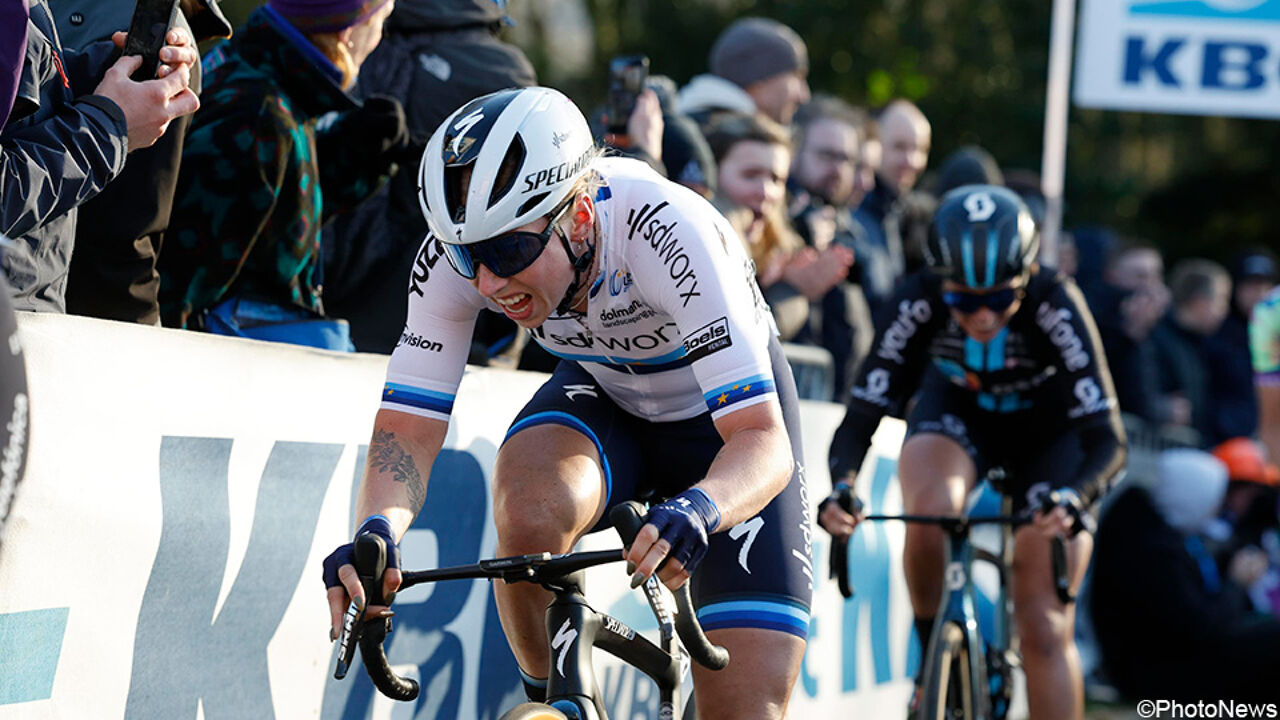 Lorena Wiebes punta alla terza vittoria in 4 edizioni. Lorena Wiebes punta alla terza vittoria in 4 edizioni.