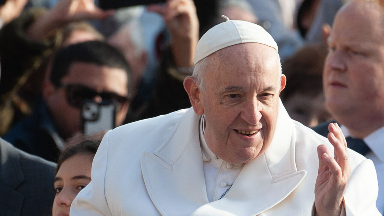 Wat de paus écht bedoelt met zijn omstreden uitspraak dat Oekraïne de