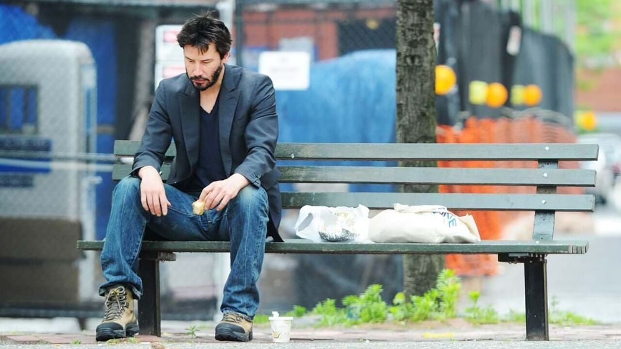 Van kneusje tot chouchou van het publiek: hoe werd Keanu Reeves een  internetsensatie? | VRT NWS: nieuws