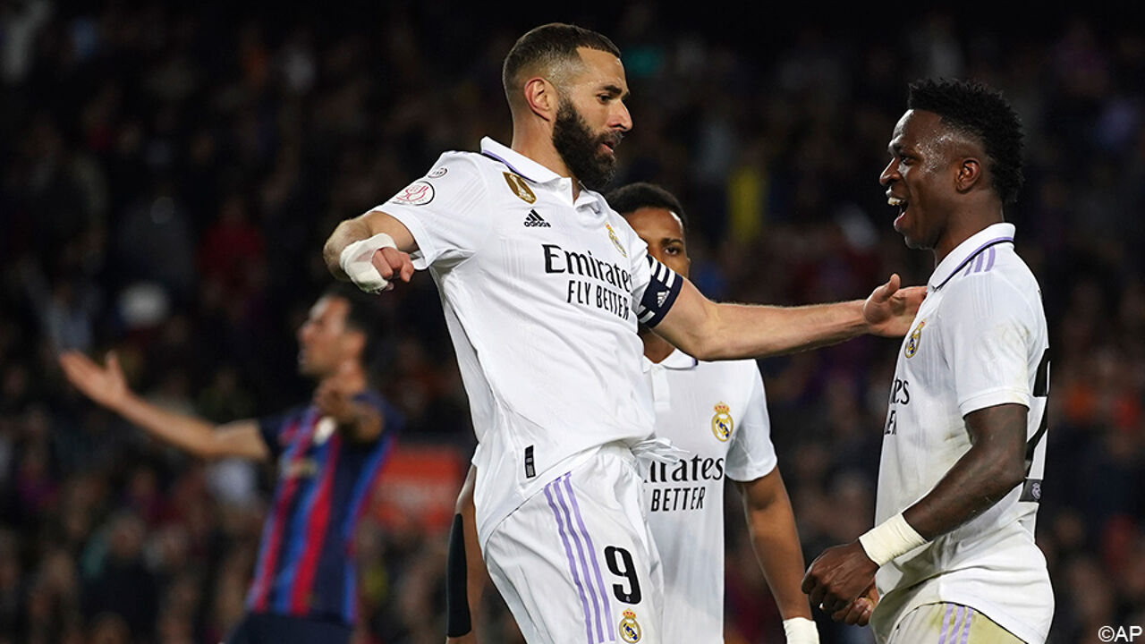 Benzema plunges Camp Nou into mourning: The Frenchman snatches the Barcelona Cup final with a new hat-trick |  foreign football