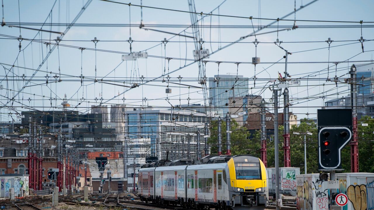 TreinTramBus Vreest Voor Minder Treinen Tussen Antwerpen En Brussel ...