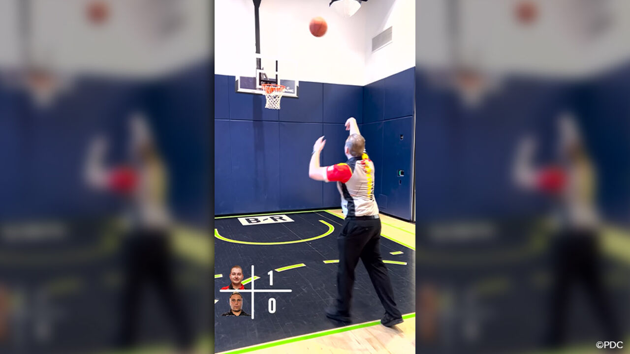WATCH Dimitri Van den Bergh shows basketball skills with 8 successful