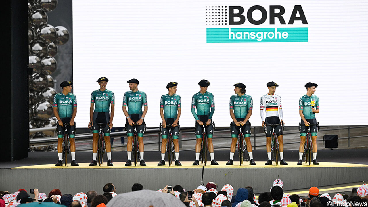 Emanuel Buchmann heeft de Duitse trui overgenomen van ploegmakker Nils Politt.