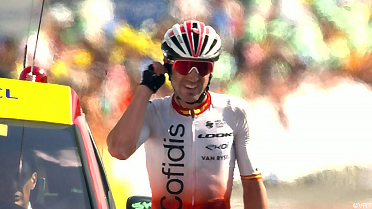 Izagirre trok aan de streep aan zijn oor.