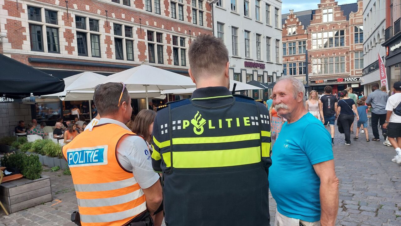 Nederlandse Agenten Assisteren Gentse Politie Tijdens Gentse Feesten ...