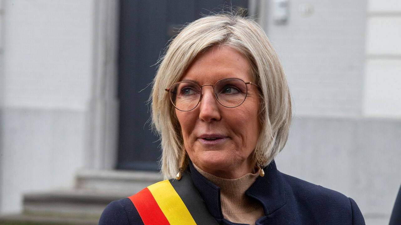 Burgemeester Veerle Baeyens van Haaltert stapt uit haar partij N-VA ...