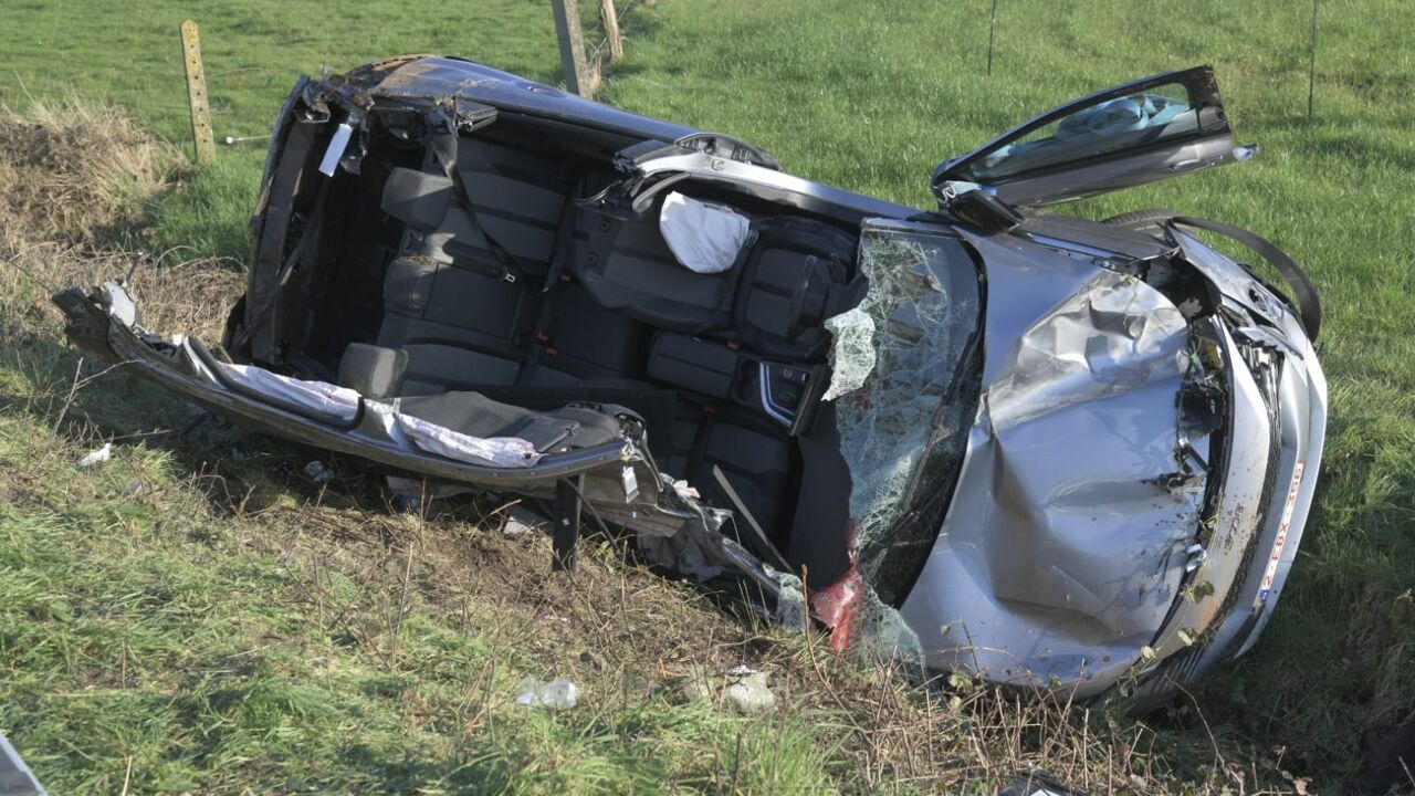 Drie Zwaargewonden En Een Lichtgewonde Bij Ongeval Op E313 Bij ...