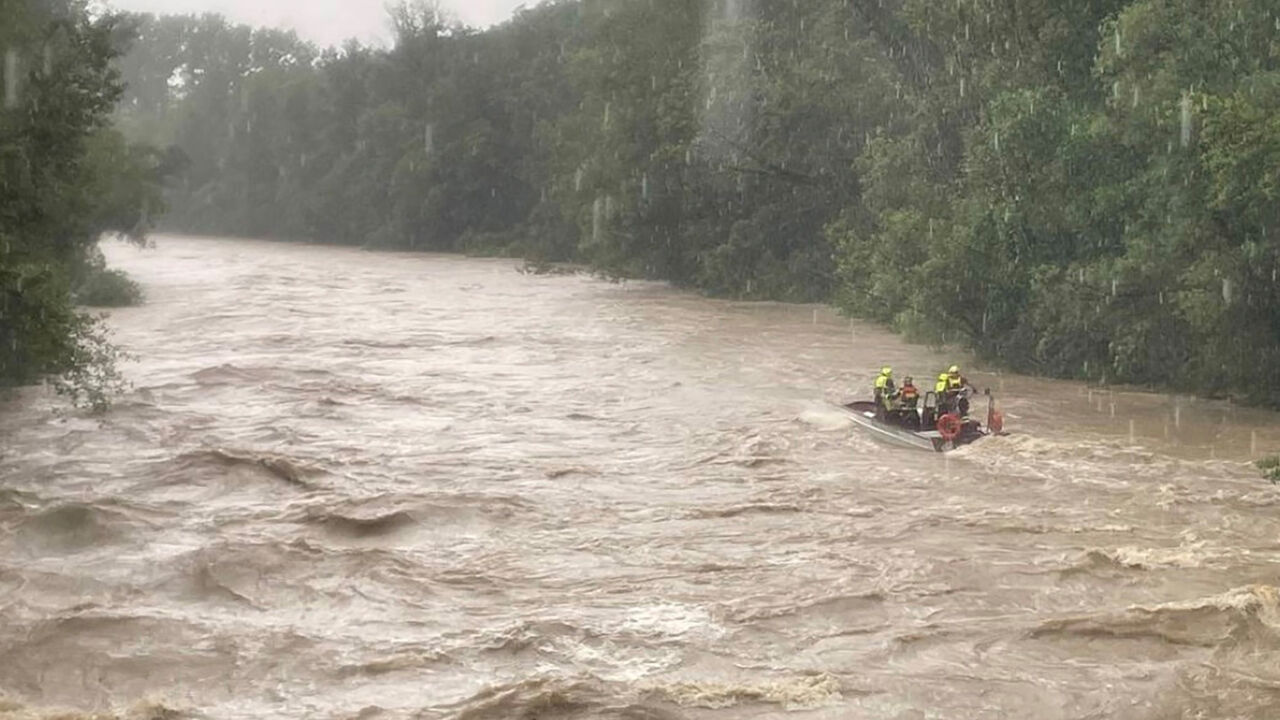 Lichamen Van 2 Door Rivier Meegesleurde Vrouwen Gevonden In Noord ...