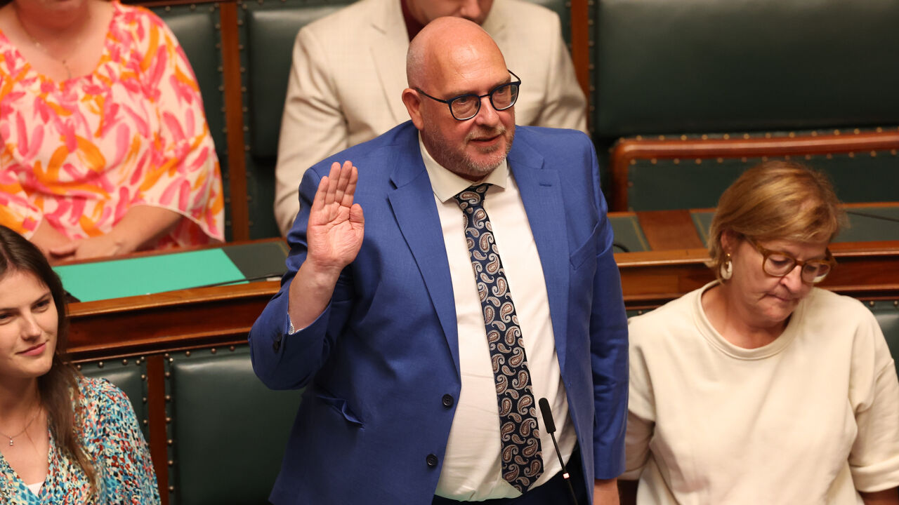 Ortwin Depoort remains chairman of the Home Affairs Committee. Ortwin Depoort remains chairman of the Home Affairs Committee.