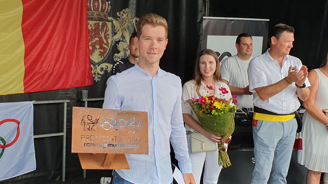 Renner Fabio Van den Bossche met bronzen Olympische medaille gevierd in
