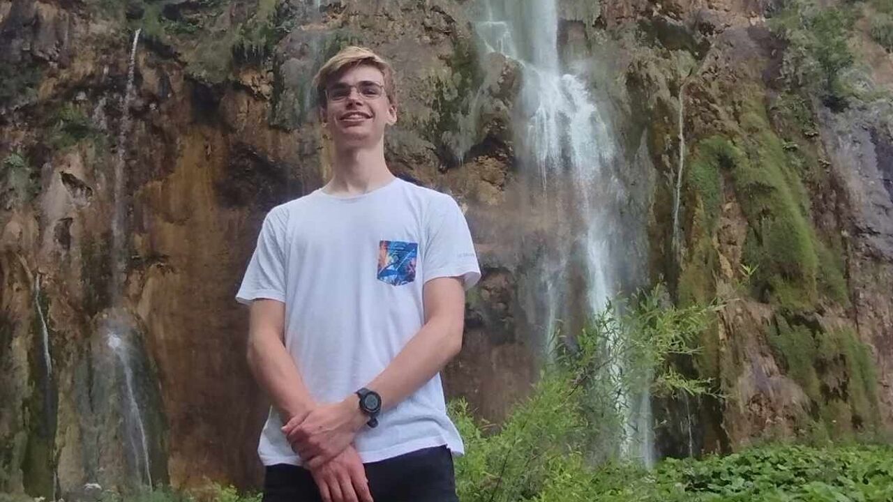 Deze 5 gelovigen kijken uit naar pausbezoek: "Niet altijd eens met zijn