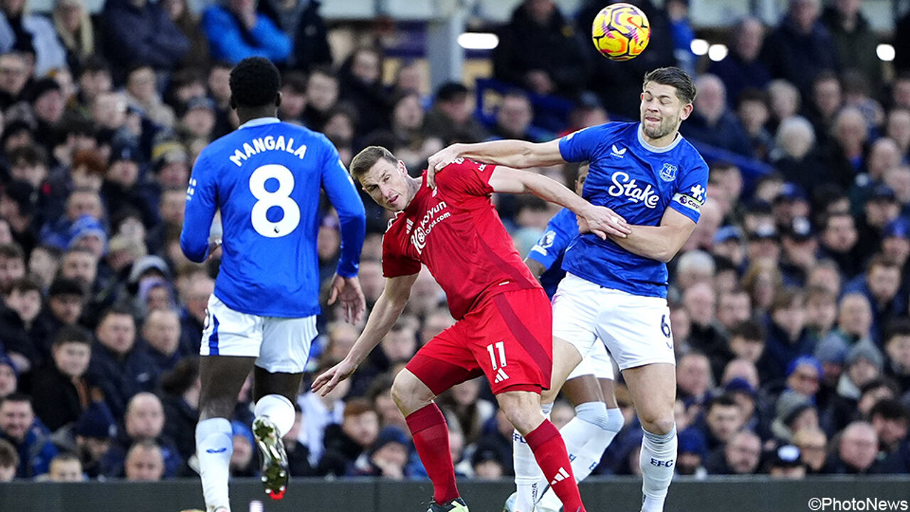 LIVE Onvermijdelijke Chris Wood schiet Nottingham Forest op voorsprong