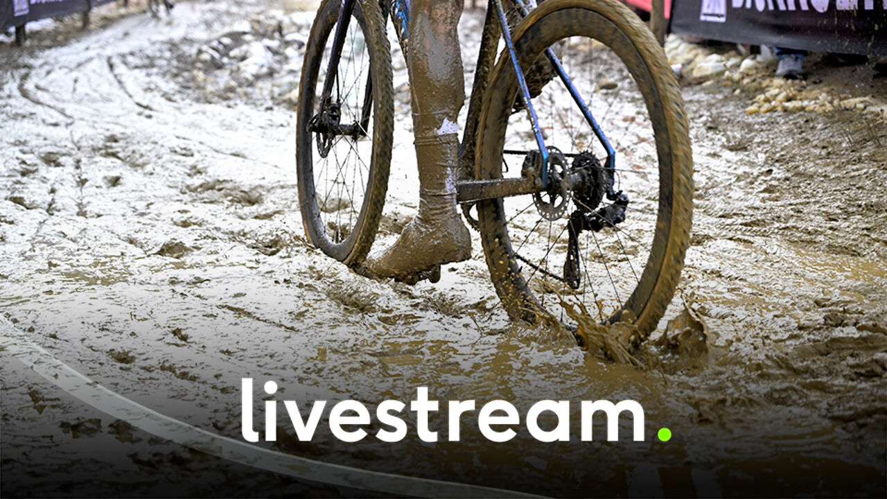 LIVESTREAM Maasmechelen: tweede val van Van Aert is sein voor Van der ...