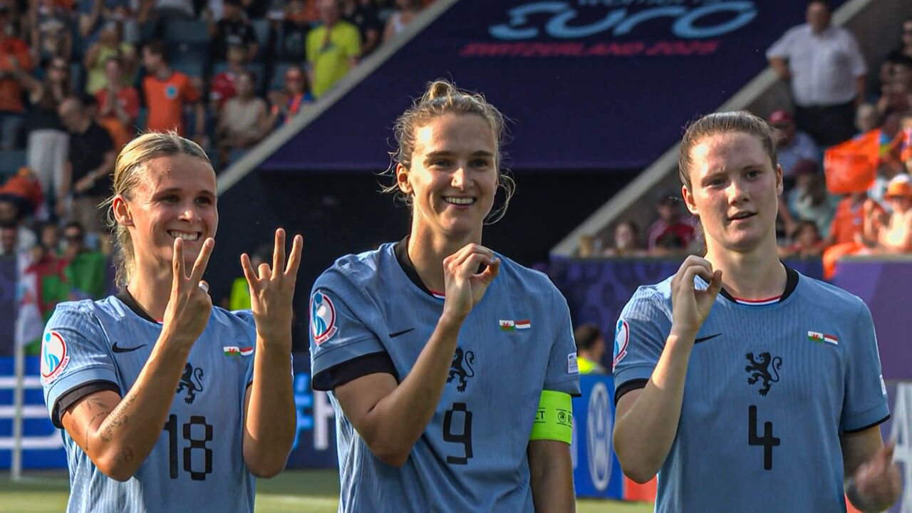 Was het nu 100? Of toch een woord? Niemand begrijpt viering Oranje-speelsters, die zelf toegeven: 
