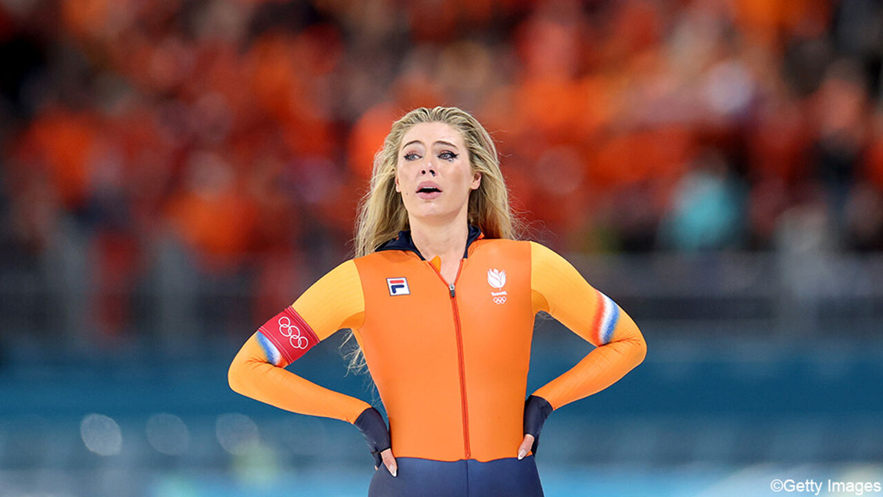 olympisch-kampioene-jutta-leerdam-hangt-haar-schaatsen-voorlopig-aan-de