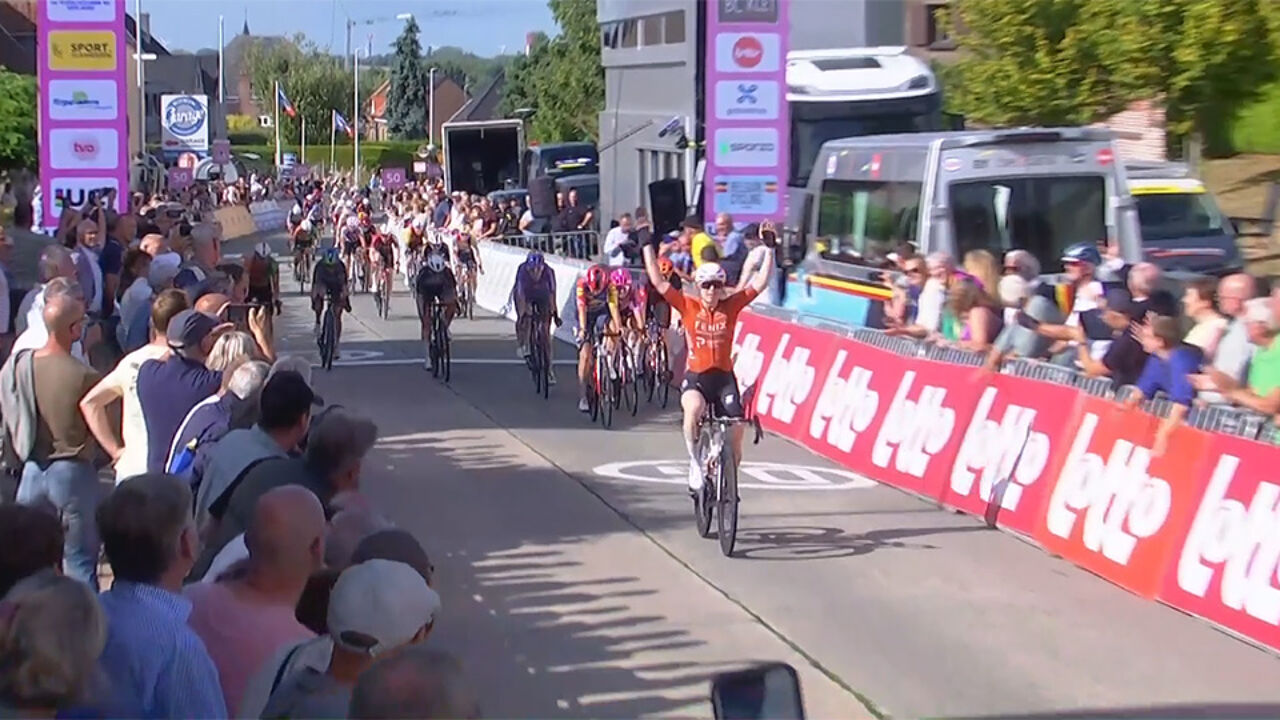 Charlotte Kool is oppermachtig in GP Lucien Van Impe, podium kleurt ...