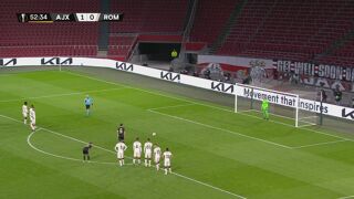 AS Roma pakt in het slot de zege op het veld van Ajax: 1-2 ...