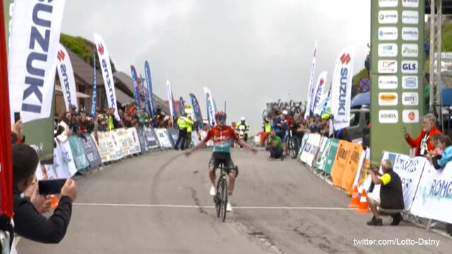 Lennert Van Eetvelt klimt in Roemenië naar eerste profzege