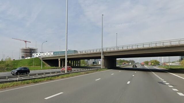 Werken Gestart Aan Brug Over De E403 Vlakbij Afrit Roeselare | VRT NWS ...