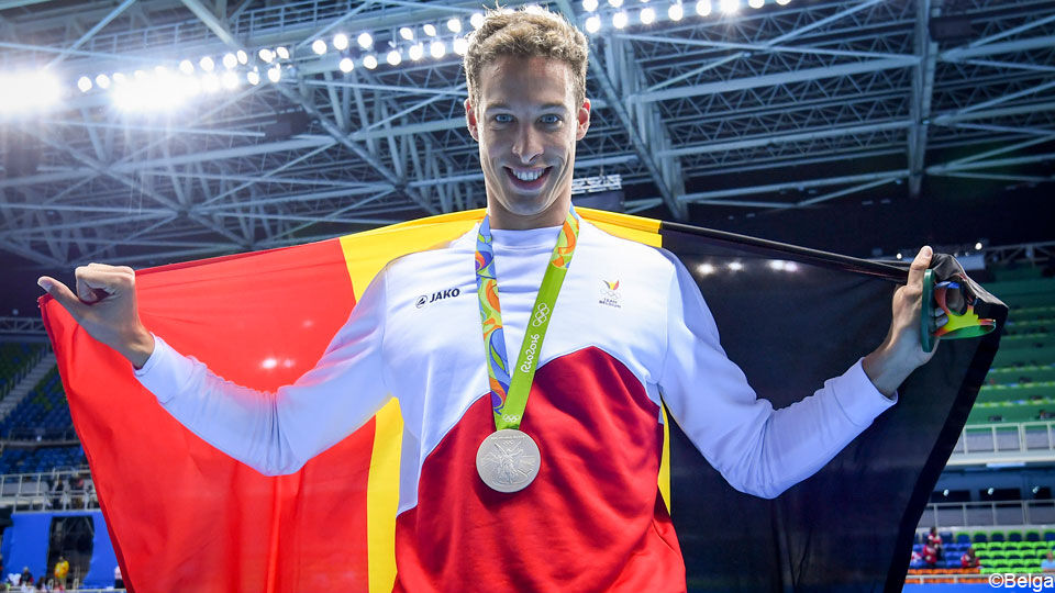 Pieter Timmers met zijn zilveren medaille van Rio.