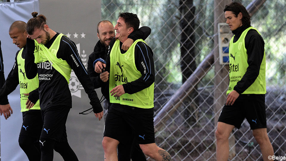 Cavani en zijn Uruguayaanse ploegmaats op training.