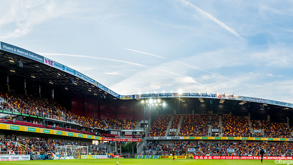 Foto van het stadion van KV Mechelen.