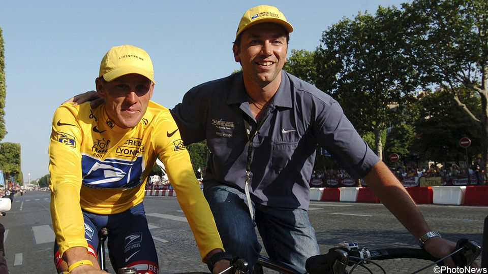 Johan Bruyneel (r) met Lance Armstrong.
