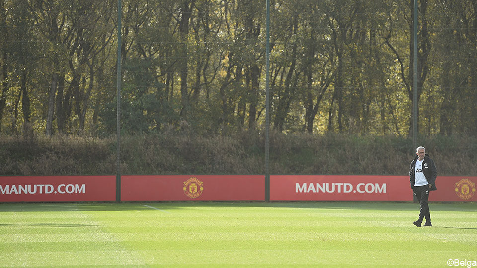 José Mourinho op het trainingsveld van Manchester United.