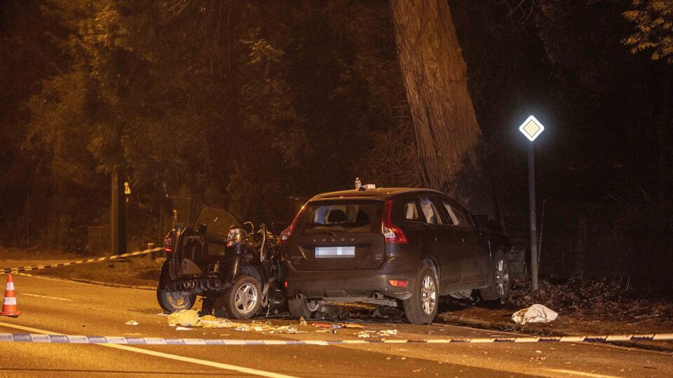 Accident Mortel Entre Une Voiture Sans Permis Et Un SUV à Rhode-St ...