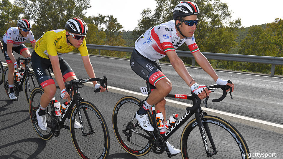 In de Giro eindigde Aru al 2e (2015) en 3e (2014).