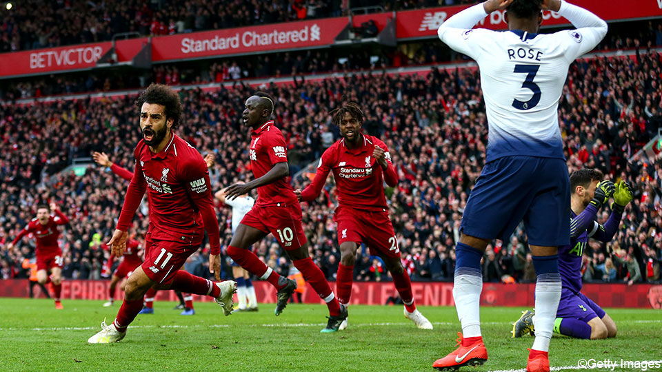 Salah viert, de buiten is binnen voor Liverpool.
