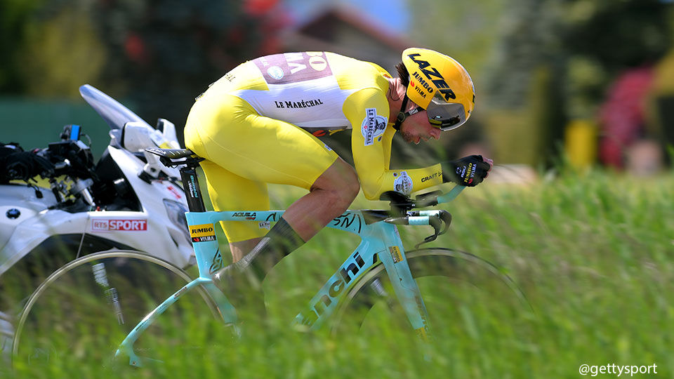 Primoz Roglic won de tijdrit en volgt zichzelf daarmee op als winnaar van de Ronde van Romandië.