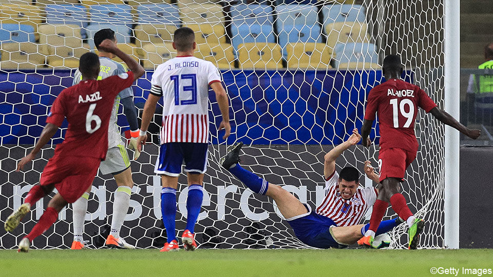 Almoez trapte de eerste Qatarese goal tegen de touwen.