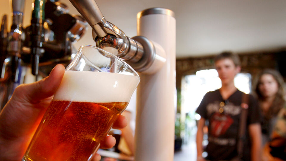 Trappisten Westmalle moeten elk jaar 180.000 bierglazen vervangen: "Duur, maar we hebben een grote | NWS: nieuws