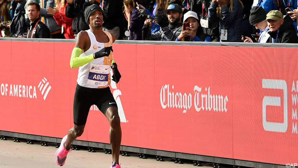 Bashir Abdi tijdens de marathon van Chicago.