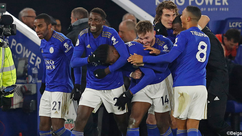 De vreugde na de late 2-1 was immens bij de Leicester-spelers.