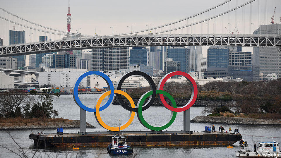 De olympische ringen in Tokio.