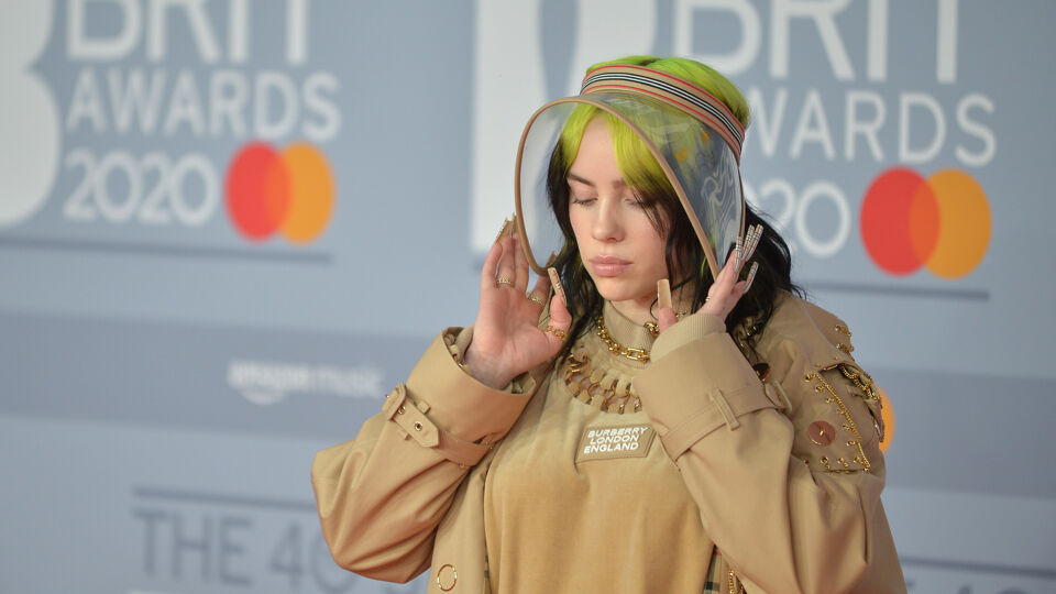 Billie Eilish Hongerde Zichzelf Uit Als Tiener Haar Getuigenis Is Enorm Belangrijk Voor 