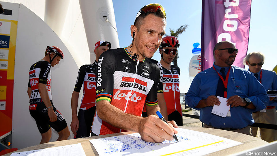 Philippe Gilbert wil zijn naam op de erelijst van Milaan-Sanremo krabbelen.