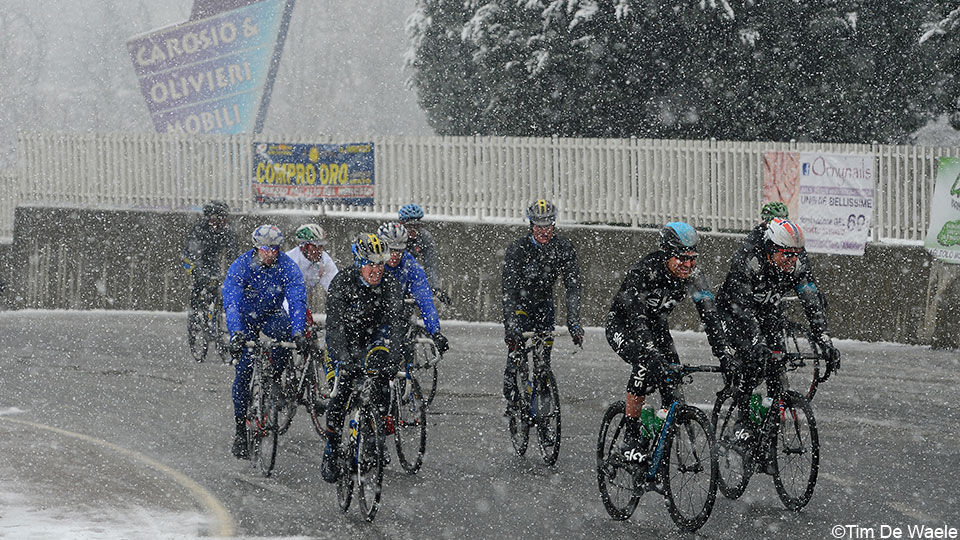 De renners waren getuige van een onvergetelijke sneeuweditie.