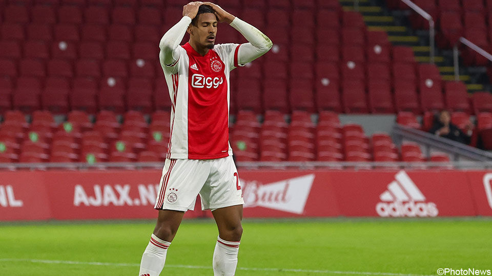 Haller mag voor Ajax niet in de Europa League spelen.