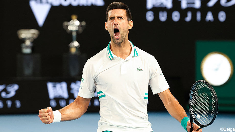 Novak Djokovic schreeuwt zijn vreugde uit