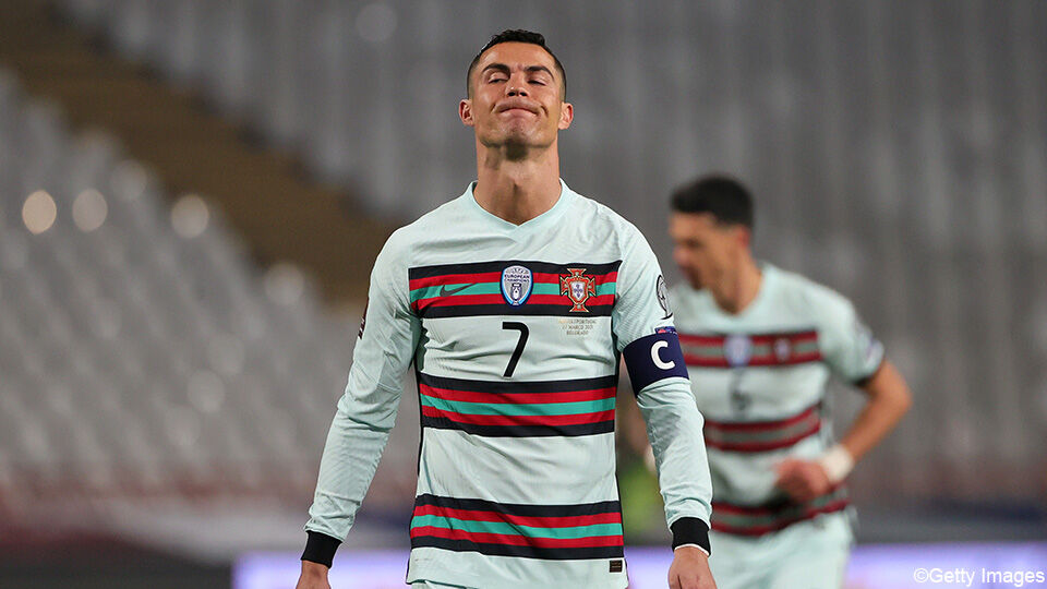 Cristiano Ronaldo tijdens de WK-kwalificatiewedstrijd tegen Servië