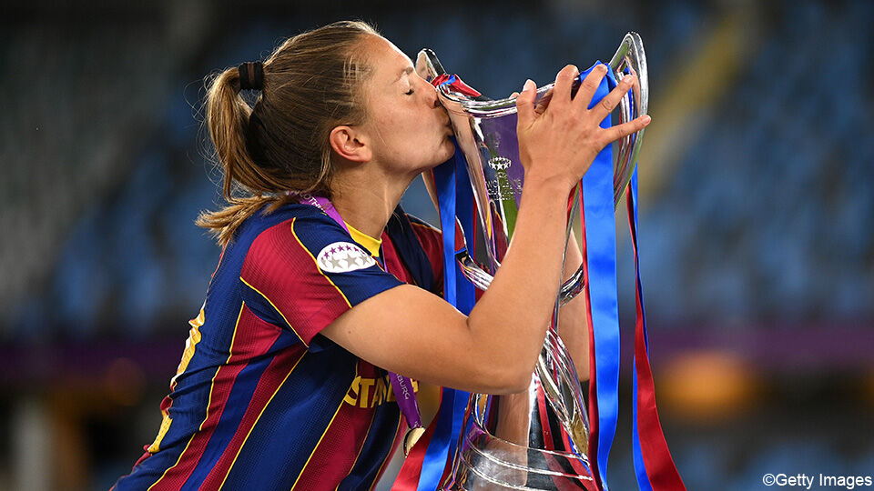 Lieke Martens won met Barcelona de Champions League in het seizoen 2020-2021.