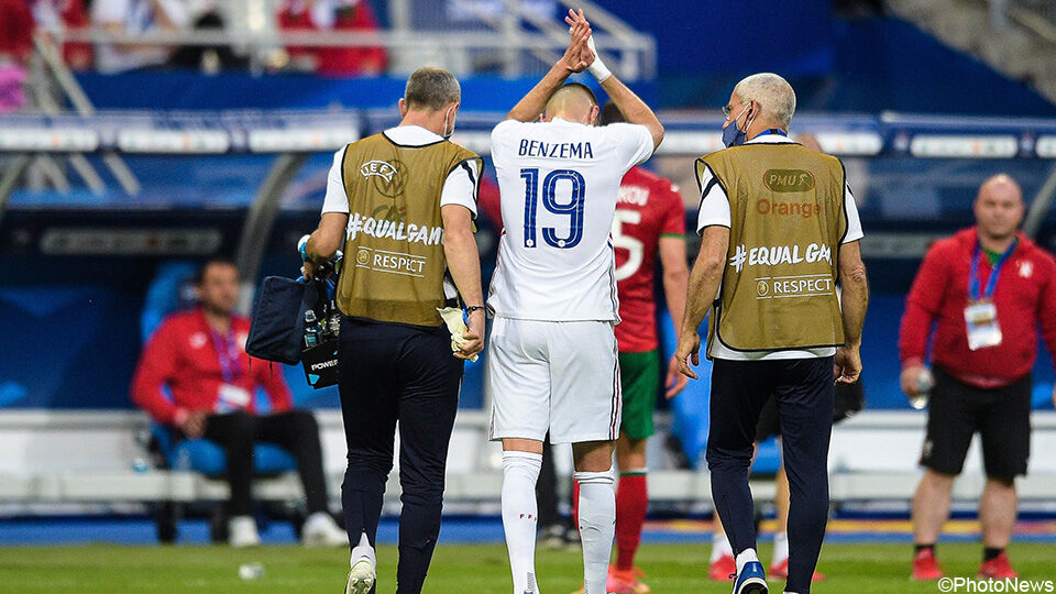 Karim Benzema verliet de laatste oefengalop gisteren met kniepijn.