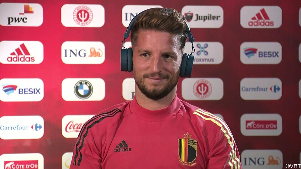 Toen Dries Mertens het geluidsfragment hoorde van zijn goal tegen Algerije kon er een glimlachje af.