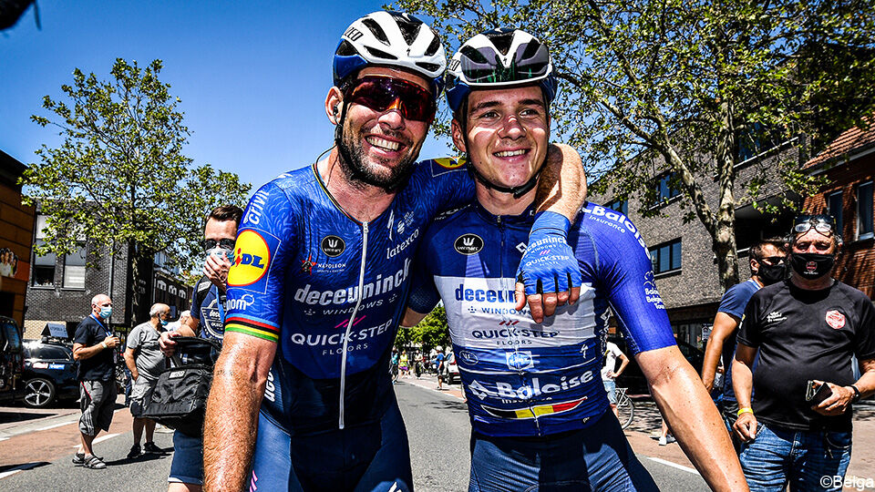 Cavendish won gisteren de slotetappe in de Ronde van België, Evenepoel werd eindwinnaar. 